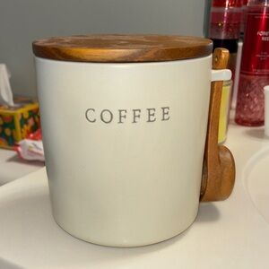 Hearth & Hand Magnolia coffee container good condition- used briefly